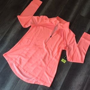 💖 NWT Bright Pink Athletic Top